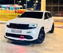 جیپ گراند شیرۆکی